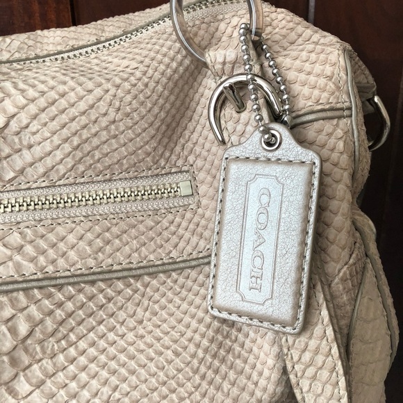 Coach hobo handbag - Picture 4 of 4